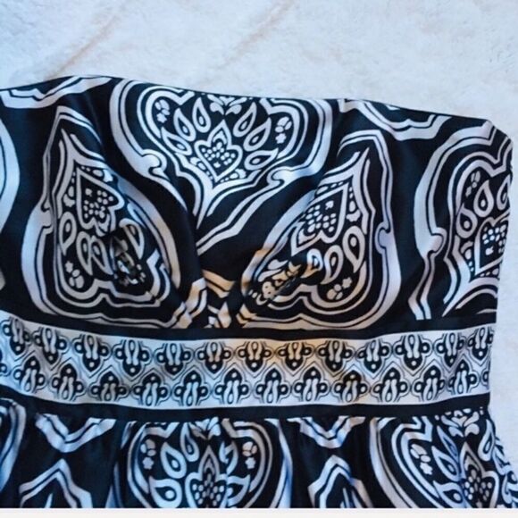 WHITE HOUSE BLACK MARKET STRAPLESS SILK DRESS - Picture 3 of 7